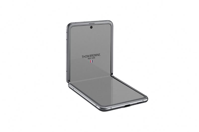 Interview] The Story Behind the Design of the Galaxy Z Fold2 Thom
