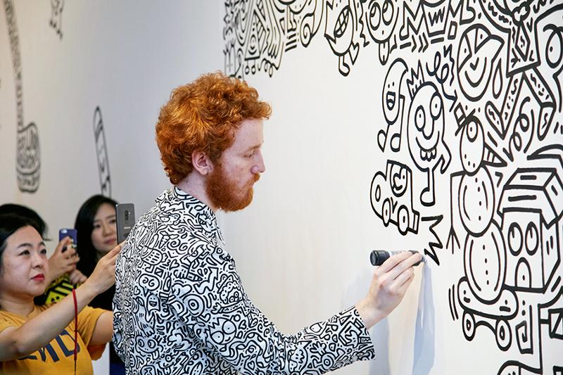 Mr. Doodle Unlocks the Creativity of the Galaxy Note With S Pen