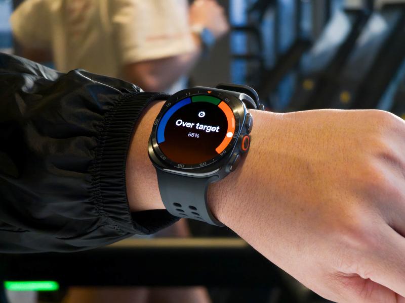 222-lifestyle-galaxy-watch-ultra2-samsung-health-daily-cardio-load-2.jpg