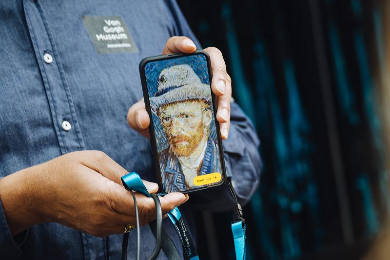 005_Samsung_Galaxy_S25_Plus_Powers_Van_Gogh_Museums_New_Audio_Tour_Thumbnail.jpg