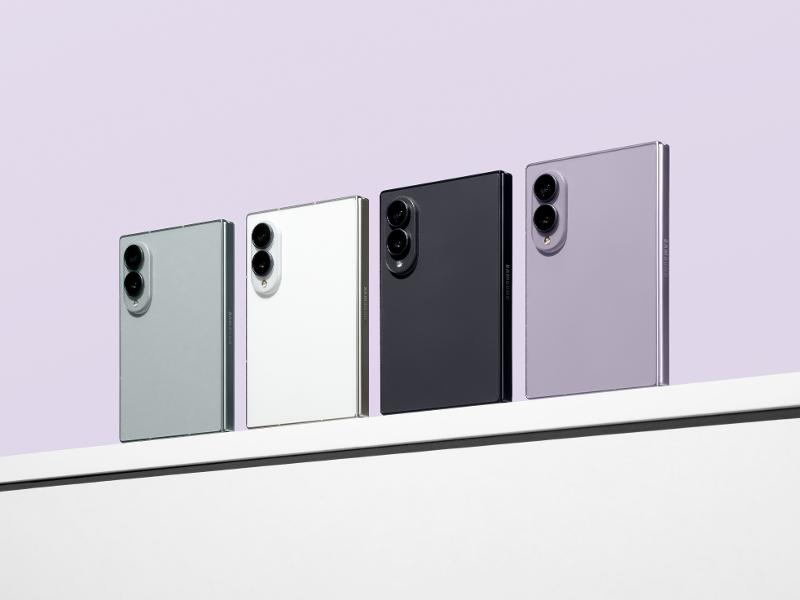 214-lifestyle-product-galaxy-zfold8-family-2.jpg