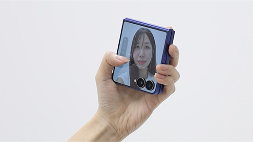 002-Unboxing-Galaxy-Z-Flip7-The-Compact-AI-Smartphone-in-the-Palm-of Your-Hand-Video.zip