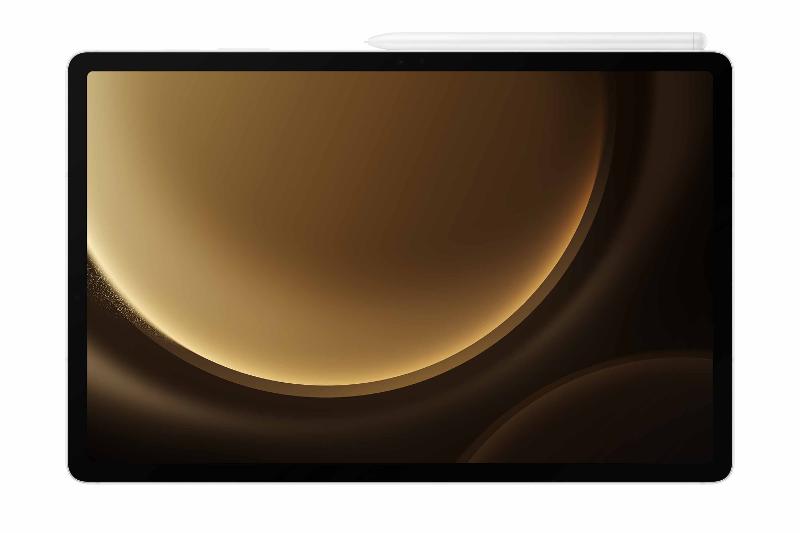 013-galaxy-tabs9-fe-plus-silver-front-spen.jpg