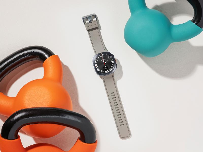 207-lifestyle-galaxy-watch-ultra2-titanium-gray-1.jpg