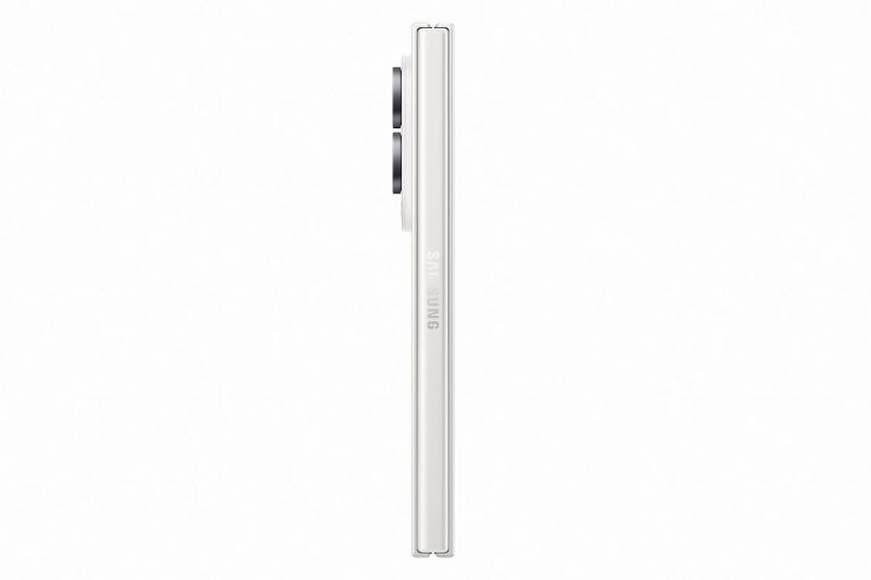 012-galaxy-zfold8-cream-side.jpg