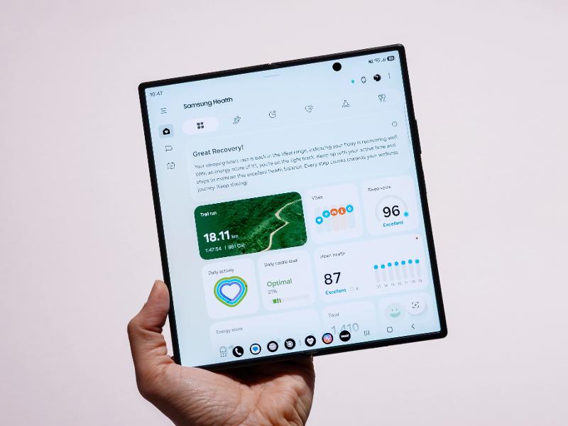 205-lifestyle-galaxy-zfold8-ultra-samsung-health-7-point-01.jpg