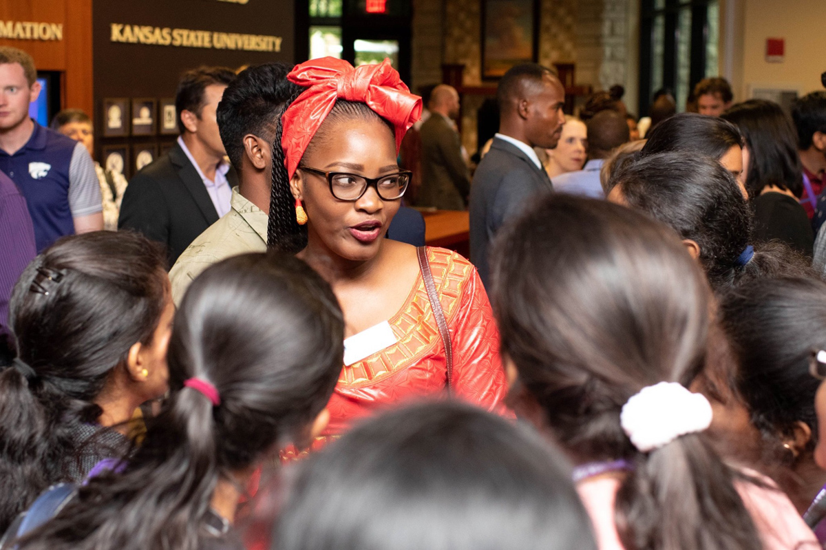 Generation17 Young Leader Sadya Tour&eacute;