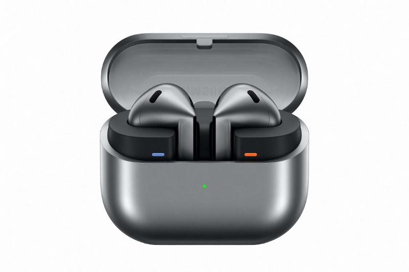 007-galaxy-buds3-silver-case-top-open-combination.jpg