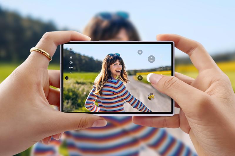 004-Samsung-Galaxy-Z-Fold8-Ultra-Fold8-and-Flip8-Foldables-Perfected-for-Every-Way-of-Living-Newsbody.png