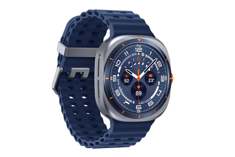 004-galaxy-watch-ultra-titanium-blue-l-perspectivejpg.jpg