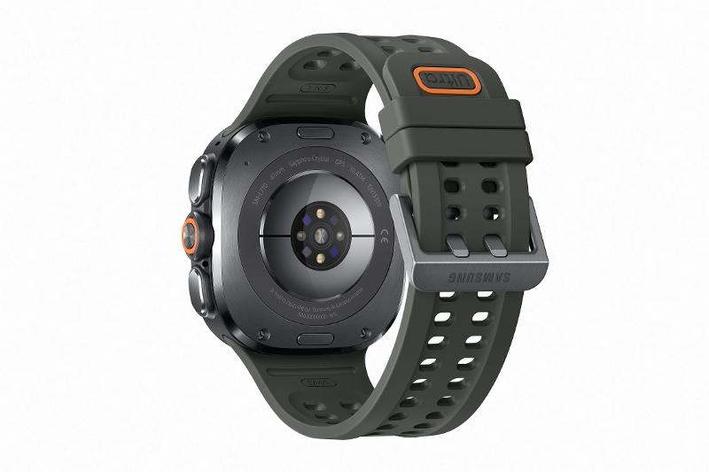 002-galaxy-watch-ultra2-titanium-silver-back.jpg