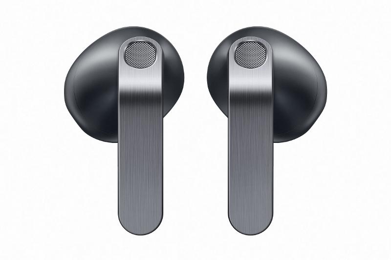011-galaxy-buds4-black-front.jpg