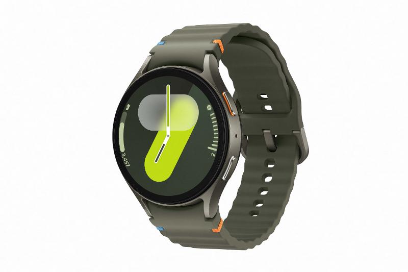015-galaxy-watch7-green-44mm-r-perspective.jpg
