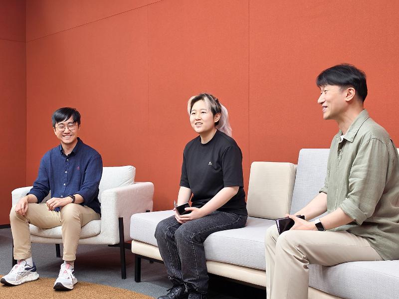 008-Interview-The-People-Behind-the-Galaxy-Z-Fold8-Series-Camera-Innovations-1-How-My-FanCam-Keeps-Favorite-People-in-Focus-Newsbody.jpg