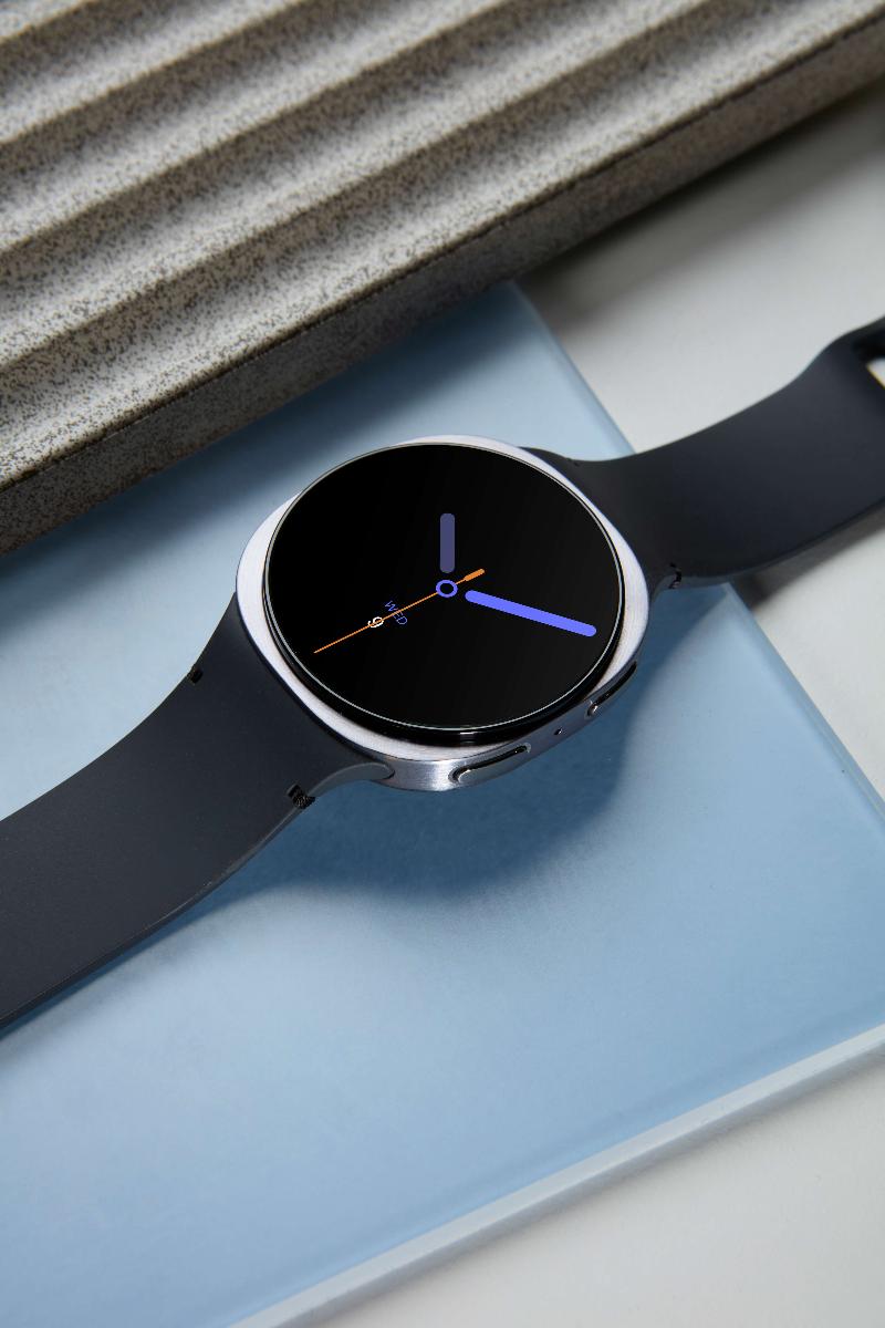 012-product-design-galaxy-watch8-graphite-4p.jpg