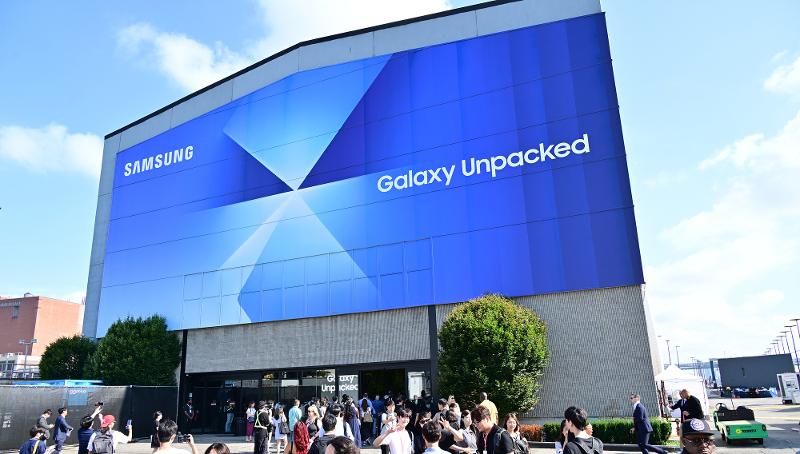 001-event-galaxy-unpacked-2025.jpg
