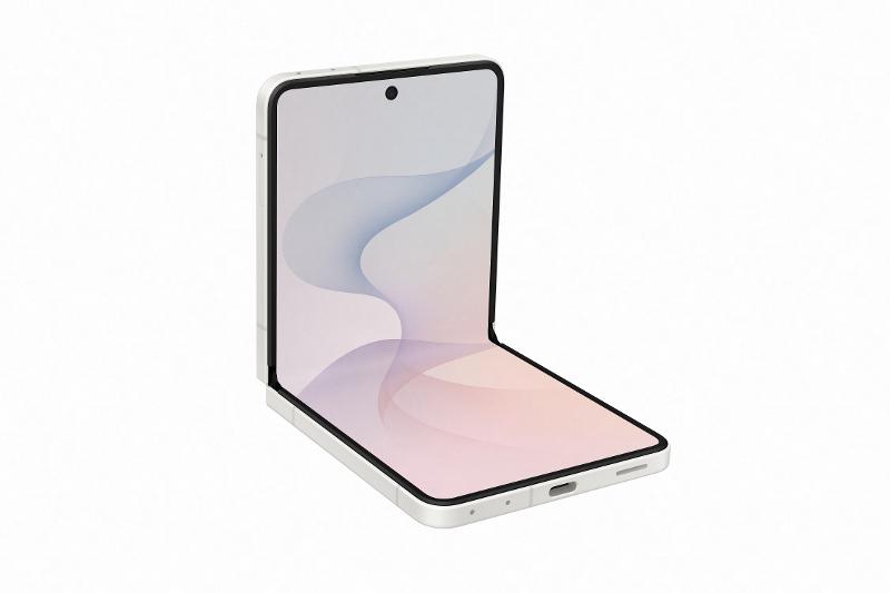 026-galaxy-zflip8-cream-table-top-left-30.jpg