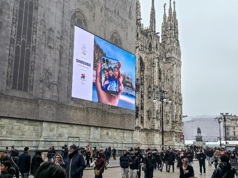 001-Samsungs-Open-Always-Wins-Campaign-Comes-to-Life-in-Milan-​Newsbody.jpg