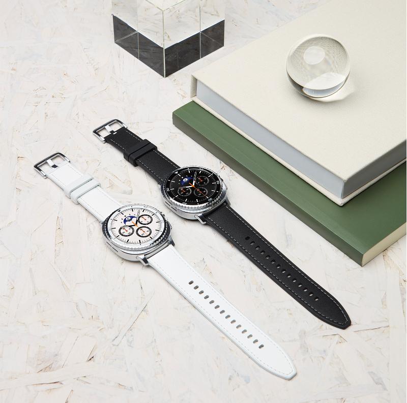 002_Samsung_Galaxy_Watch8_Series_Ultra Comfort_from_Sleep_to_Workout_Newbody.jpg