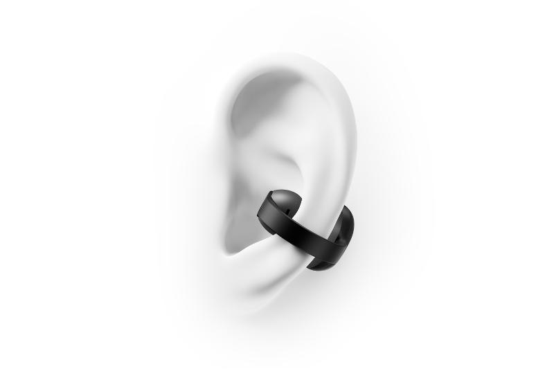 003-product-galaxy-buds-on-black-ear-fit-close-up.jpg